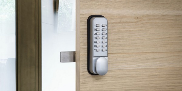 Πώς θα κάνετε την πόρτα σας πιο ασφαλή
